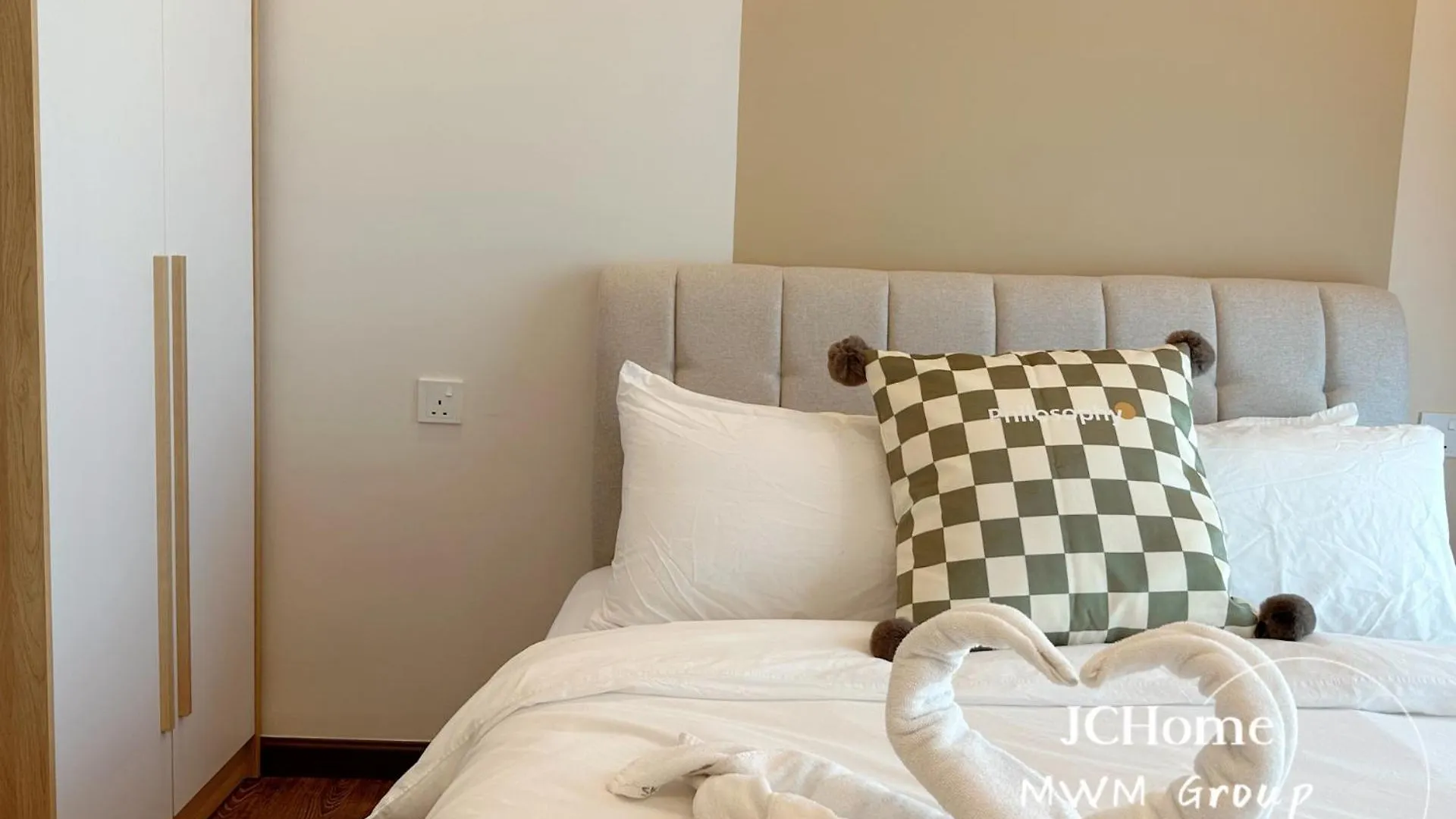 Central Park Stay Chill, Stay Here Netflix House Jchome By Mwm Johor Bahru Malesia
